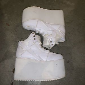 Yru white platform shoes